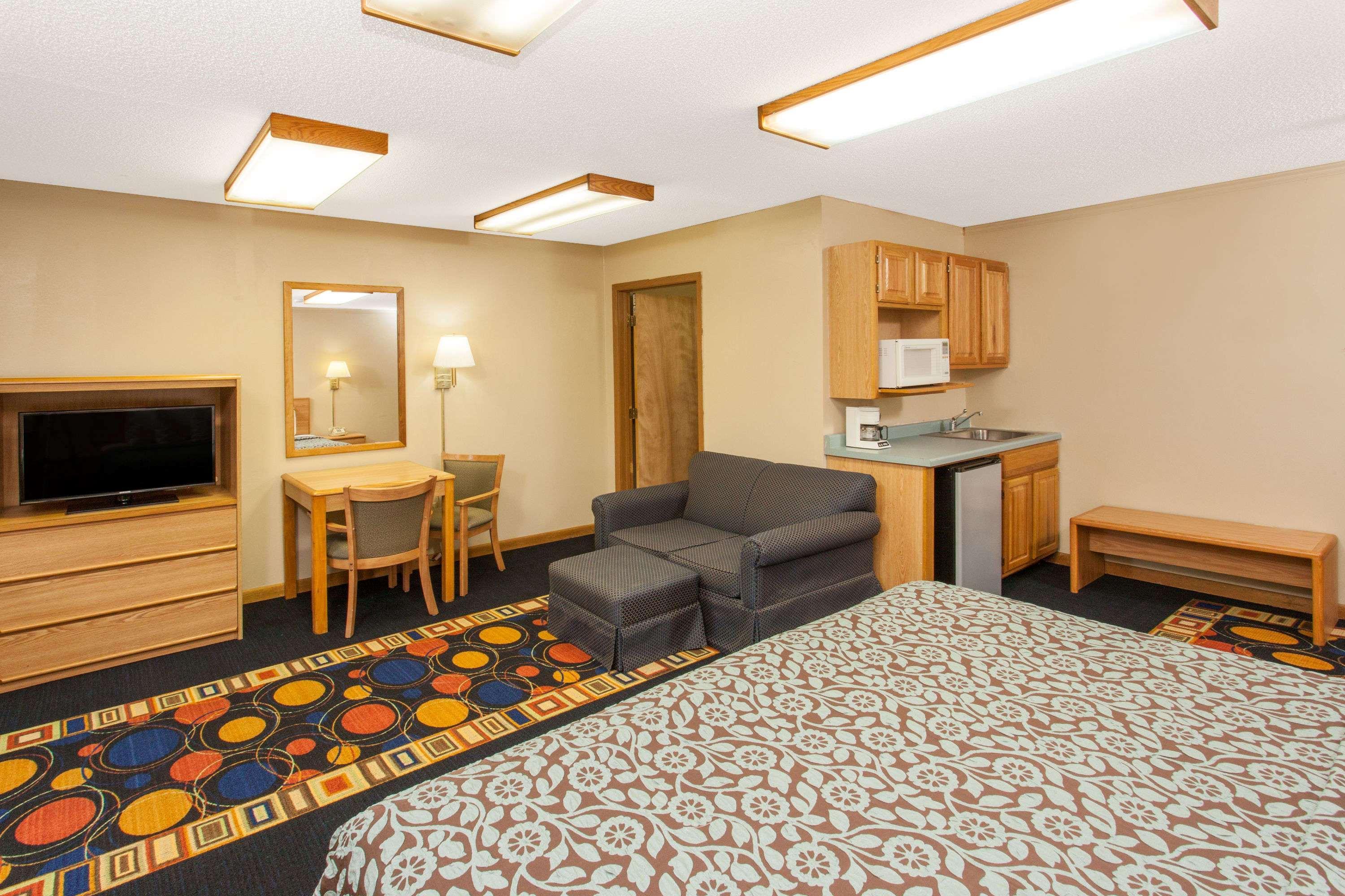 Days Inn By Wyndham Farmer City Exteriér fotografie